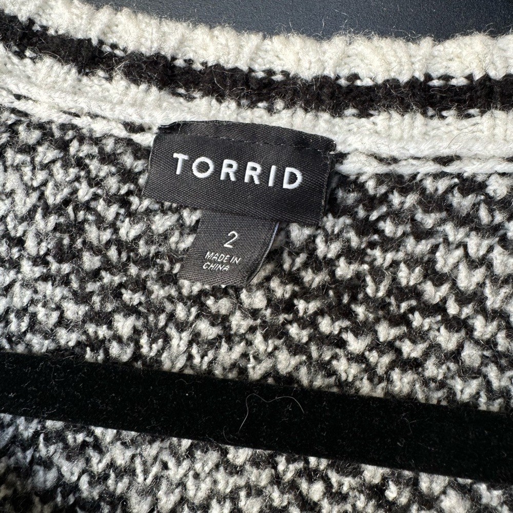 houndstooth pattern sweater - Picture 4 of 8